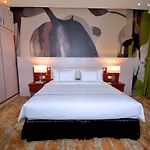 Thwary Hotel Suites