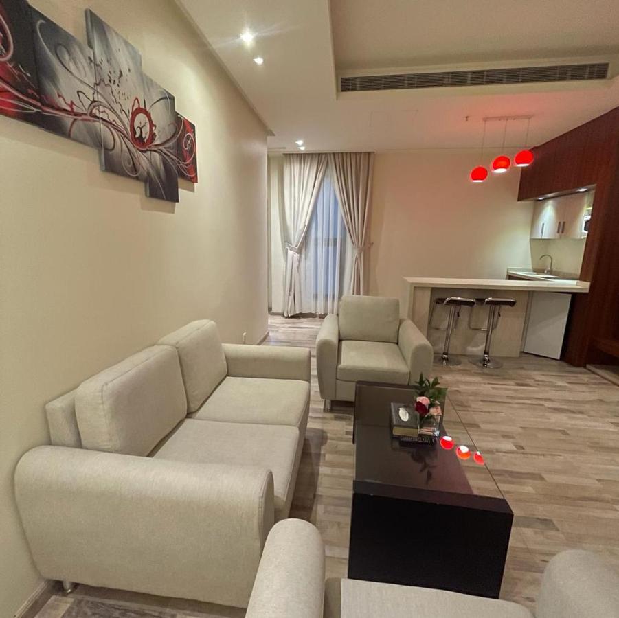 Thwary 3* Riyadh